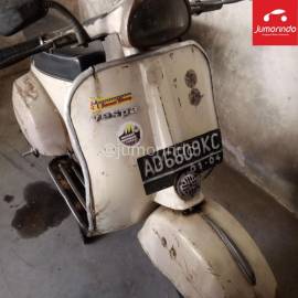 Dijual Motor Vespa Bajaj Deluxe Tahun 1980