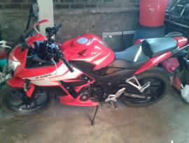 Jual Honda CBR150R th.2015 Mulus