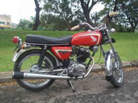 Honda CB 100 Tahun 1971 Modif (Strokan Tiger)