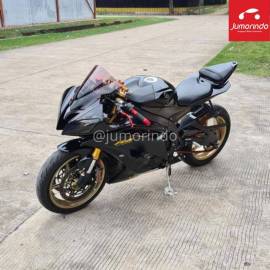 Dijual Motor Yamaha R6 Eurospec Tahun 2010