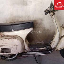 Dijual Motor Vespa Bajaj Deluxe Tahun 1980