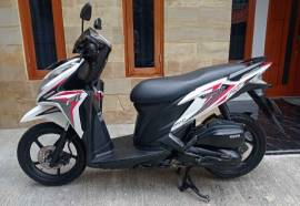 Honda Vario Tahun 2015 Warna Putih