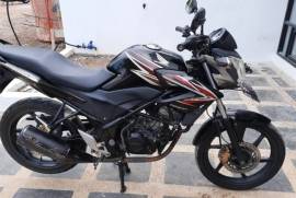 Honda CB150R Streetfire 2013