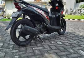 Honda Beat Tahun 2014 Warna Hitam