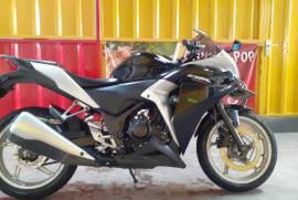 CBR 2011 non ABS kumplit on