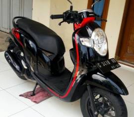 Honda scoopy tahun 2018 lengkap