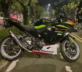 KAWASAKI ALL NEW NINJA 250 fi 2018 (dua silinder)