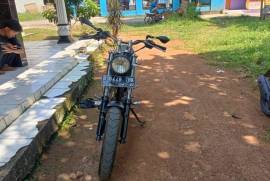 JUAL MOTOR HONDA GL MAX 2004