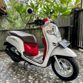 Honda scoopy tahun 2019