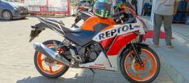 CBR 150R Repsol 2015