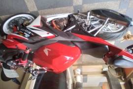 Dijual CBR150R Kondisi mulus, Racing look, pajak p