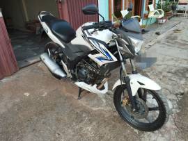 Dijual, Honda cb150r StreetFire tahun 2013