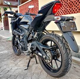 SUZUKI GSX-S150 HITAM DOFF TAHUN 2017 PLAT AB