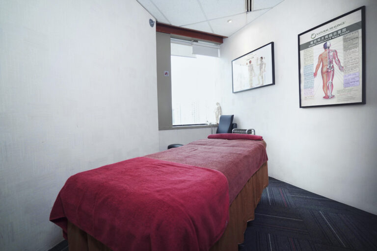 PP7836_therapy-room2