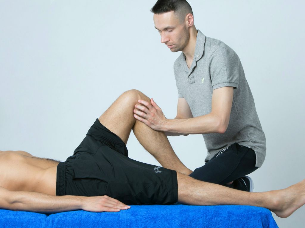 chiropractor deep tissue massage near me