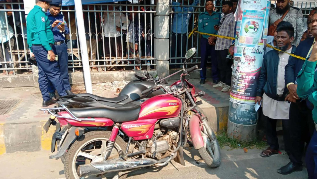 খুলনায় আদালত চত্বরে ২ জনকে গুলি করে হত্যা