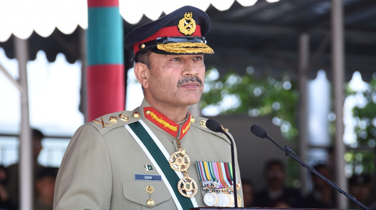 পাকিস্তানের প্রথম প্রতিরক্ষা বাহিনীর প্রধান হলেন অসীম মুনির