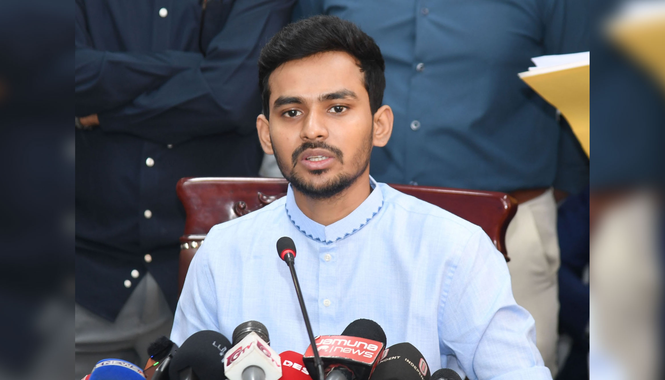 ঢাকা ১০ আসনে স্বতন্ত্র প্রার্থী হিসেবে নির্বাচনের ঘোষণা আসিফ মাহমুদের