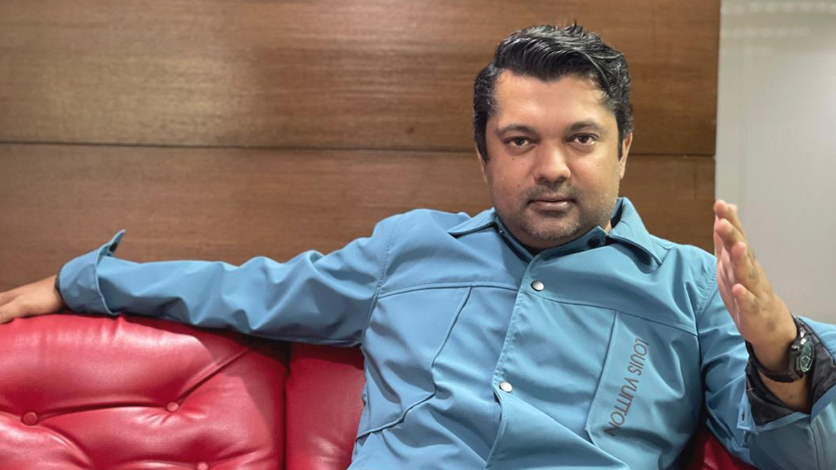 ‘‘বিএনপি বুঝিয়ে দিল বন্যেরা বনে সুন্দর শিশুরা মাতৃক্রোড়ে’- শাহরিয়ার নাজিম