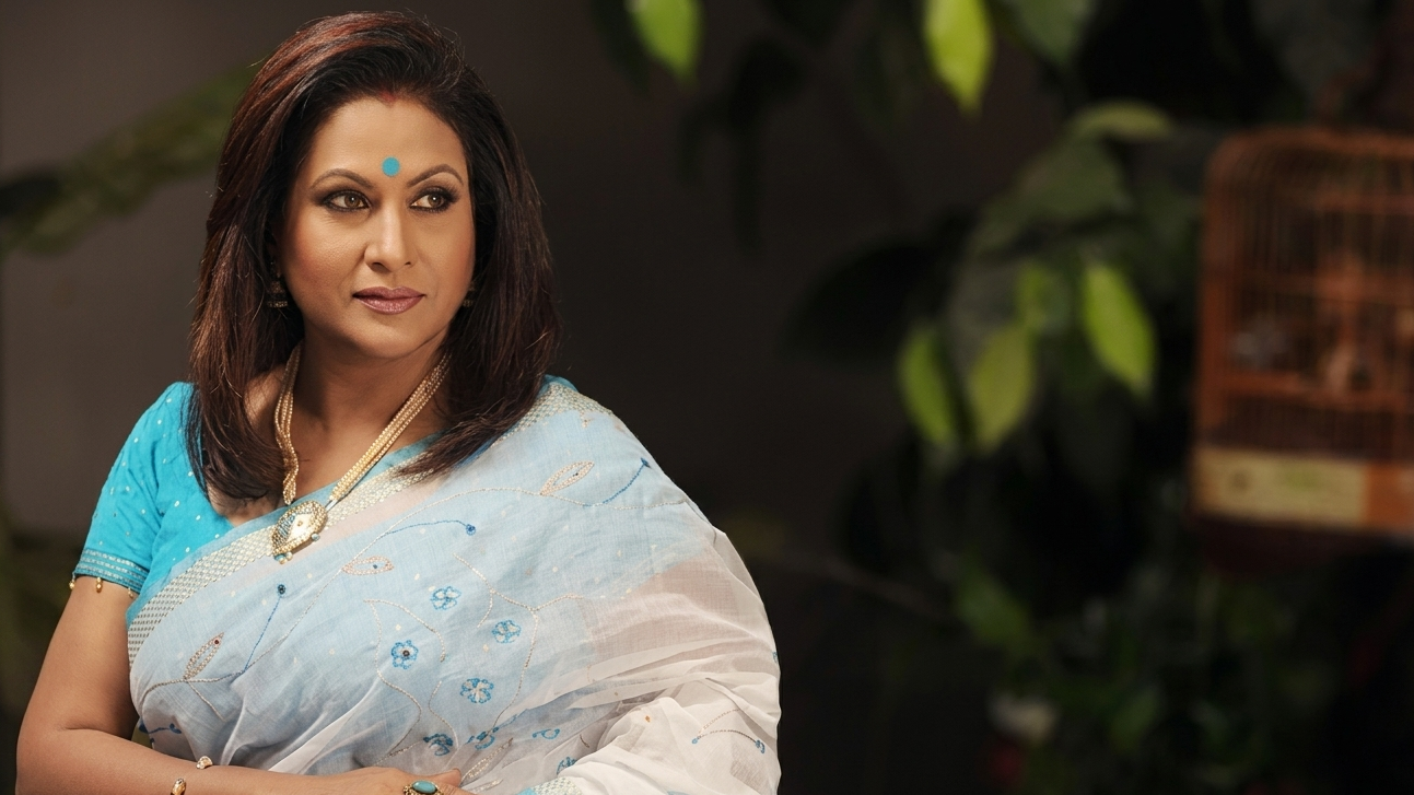 হজ করতে যাচ্ছেন চম্পা