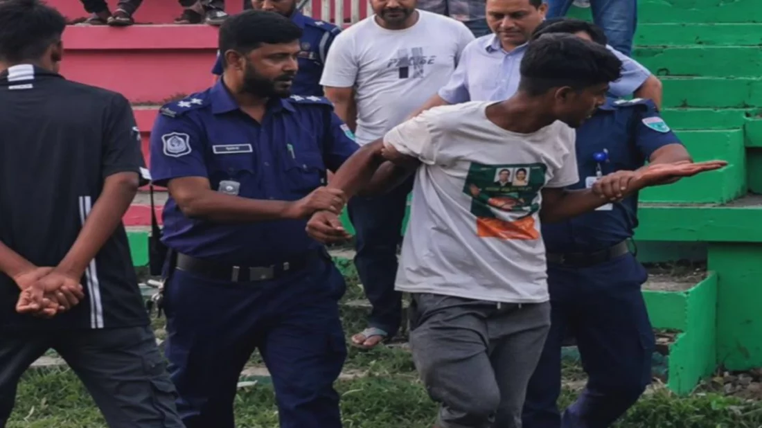 প্রধানমন্ত্রীর অনুষ্ঠানস্থলে ‘জয় বাংলা, জয় বঙ্গবন্ধু’ স্লোগান: যুবক আটক