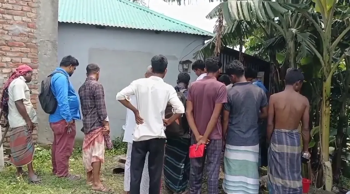 সিরাজগঞ্জে সেতুর নিচে মিলল অজ্ঞাত ব্যক্তির মরদেহ