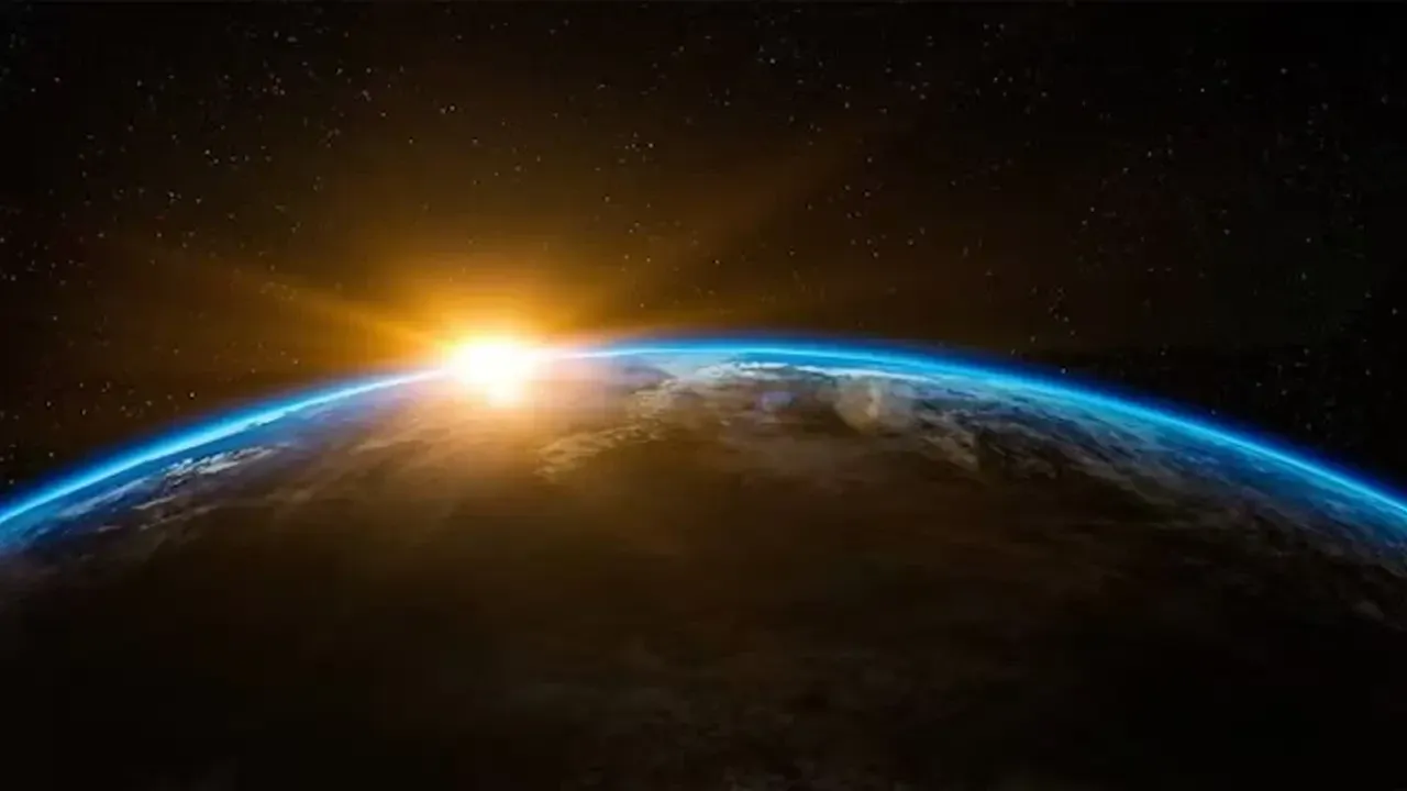 বছরের দীর্ঘতম দিন ও সবচেয়ে ছোট রাত আজ