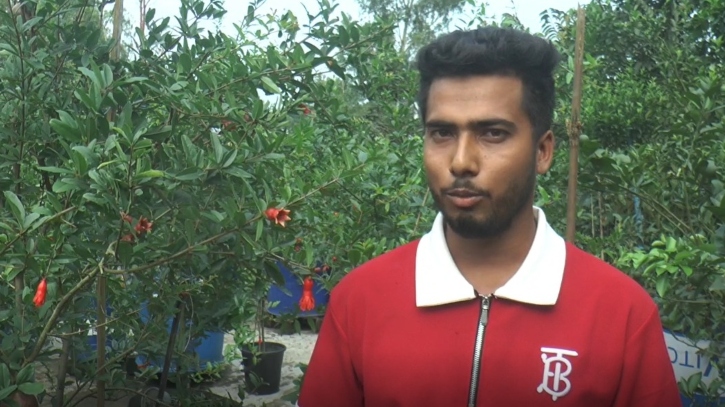 ক্যান্সার আক্রান্ত মাকে আনার খাওয়াতে বলেছিলেন চিকিৎসক, বাগান গড়ে তুললেন ছেলে