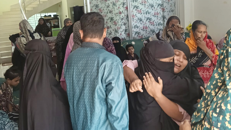 চাঁদপুরে গৃহবধূকে হত্যা করে ডাকাতি