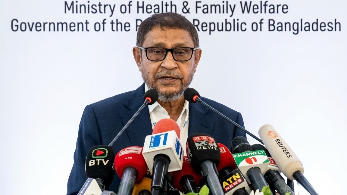 জন্মের এক ঘণ্টার মধ্যে শালদুধ, ছয় মাস শুধু মাতৃদুগ্ধ খাওয়ানোর আহ্বান স্বাস্থ্যমন্ত্রীর