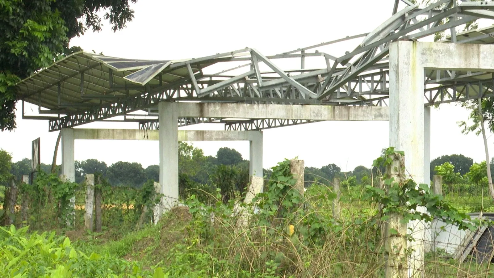 পাবনায় চালুর আগেই অচল অর্ধকোটি টাকার সৌর সেচ প্রকল্প পাবনায় চালুর আগেই অচল অর্ধকোটি টাকার সৌর সেচ প্রকল্প