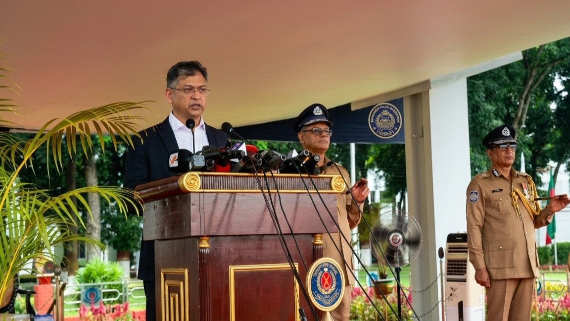 পুলিশ কোনো দলের লাঠিয়াল বাহিনী নয়: স্বরাষ্ট্রমন্ত্রী