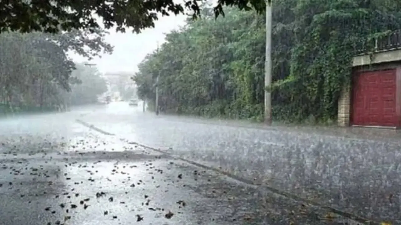 রাজধানীসহ দুই বিভাগে ভারি বর্ষণের আভাস