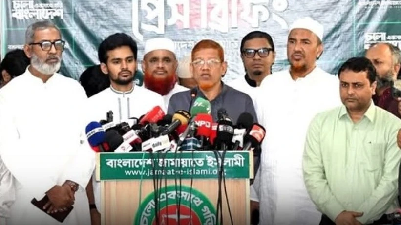 গণভোটের রায় বাস্তবায়নে সংসদ ও রাজপথে আন্দোলন চলবে: আসিফ মাহমুদ