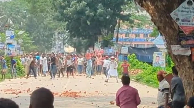 সৌদিতে ফেলে আসা লাগেজ নিয়ে ব্রাহ্মণবাড়িয়ায় দুই পক্ষের সংঘর্ষ, আহত ১০