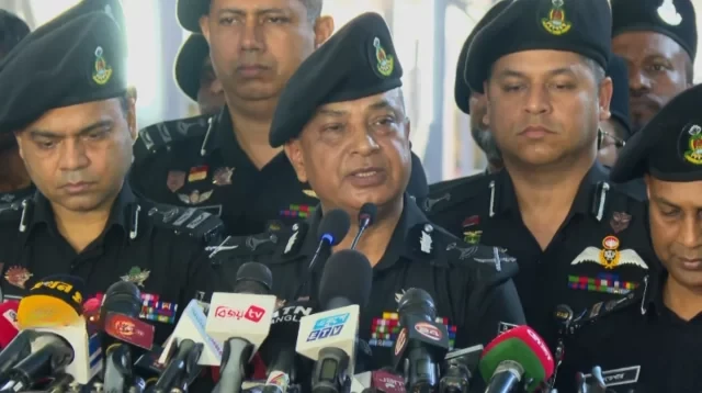 জঙ্গল সলিমপুরে হামলার ঘটনায় নিজেদের দুর্বলতা স্বীকার করলেন র্যাব মহাপরিচালক