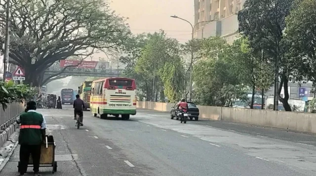 উন্নতি হয়েছে ঢাকার বায়ুর, অবস্থান ২০তম