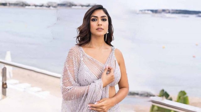 ম্রুণাল ঠাকুরের ‘পূজা মেরি জান’ আসছে