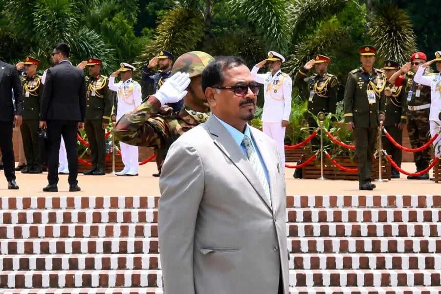জাতীয় স্মৃতিসৌধে শ্রদ্ধা জানালেন ভারপ্রাপ্ত রাষ্ট্রপতি