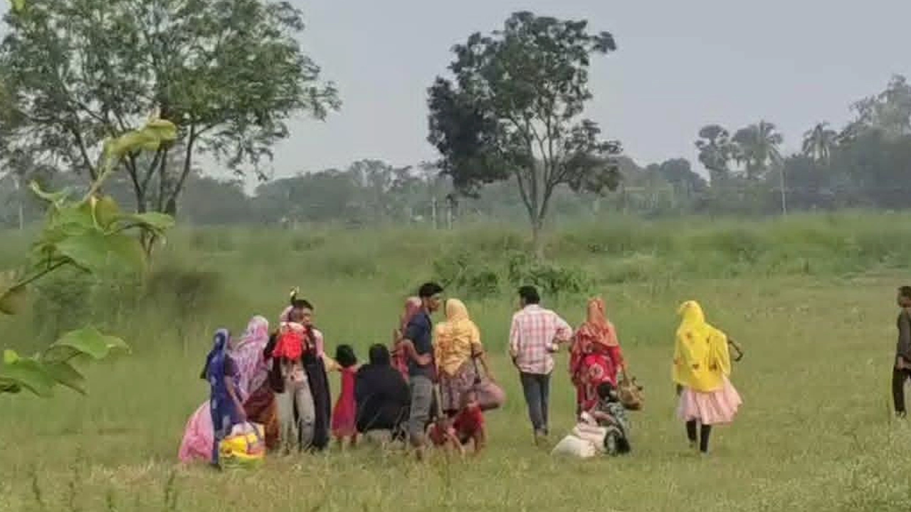 সীমান্তে ২০ জনকে পুশইনের চেষ্টা, বিজিবির বাধায় নো ম্যান্স ল্যান্ডে অবস্থান