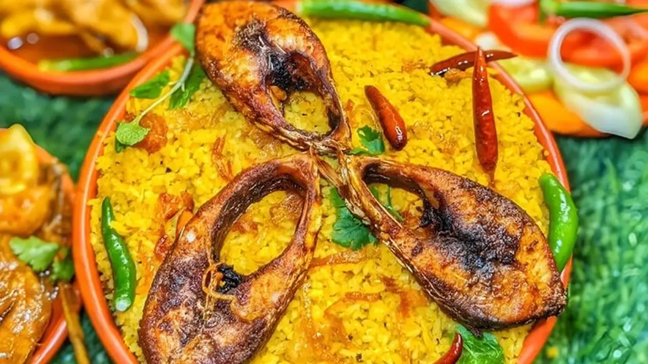 বৃষ্টির দিনে গরম খিচুড়ি  রান্নার সহজ রেসিপি