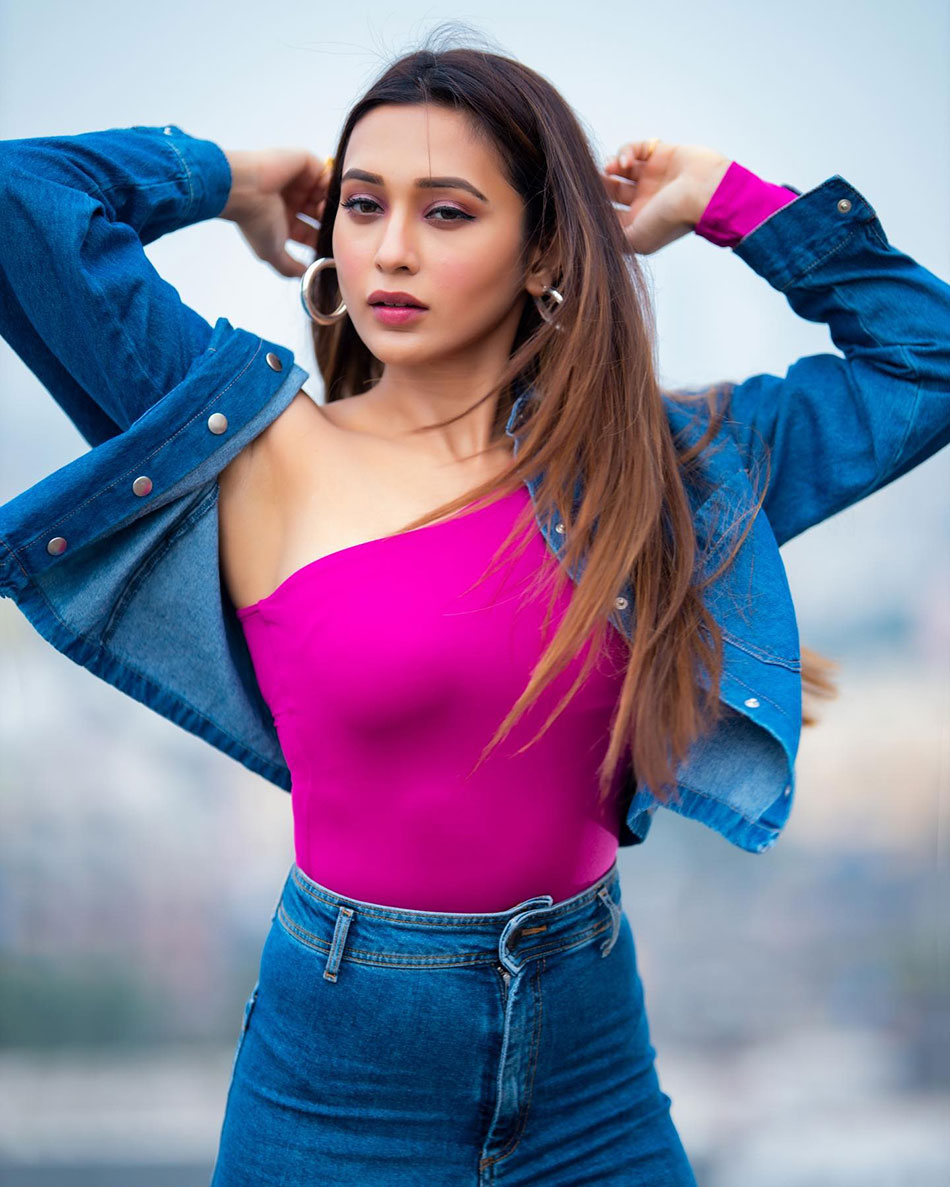 mimi_chakraborty_tollywood_actress_and_mp_reveals_more_secrets_about_herself_02 mimi_chakraborty_tollywood_actress_and_mp_reveals_more_secrets_about_herself_02