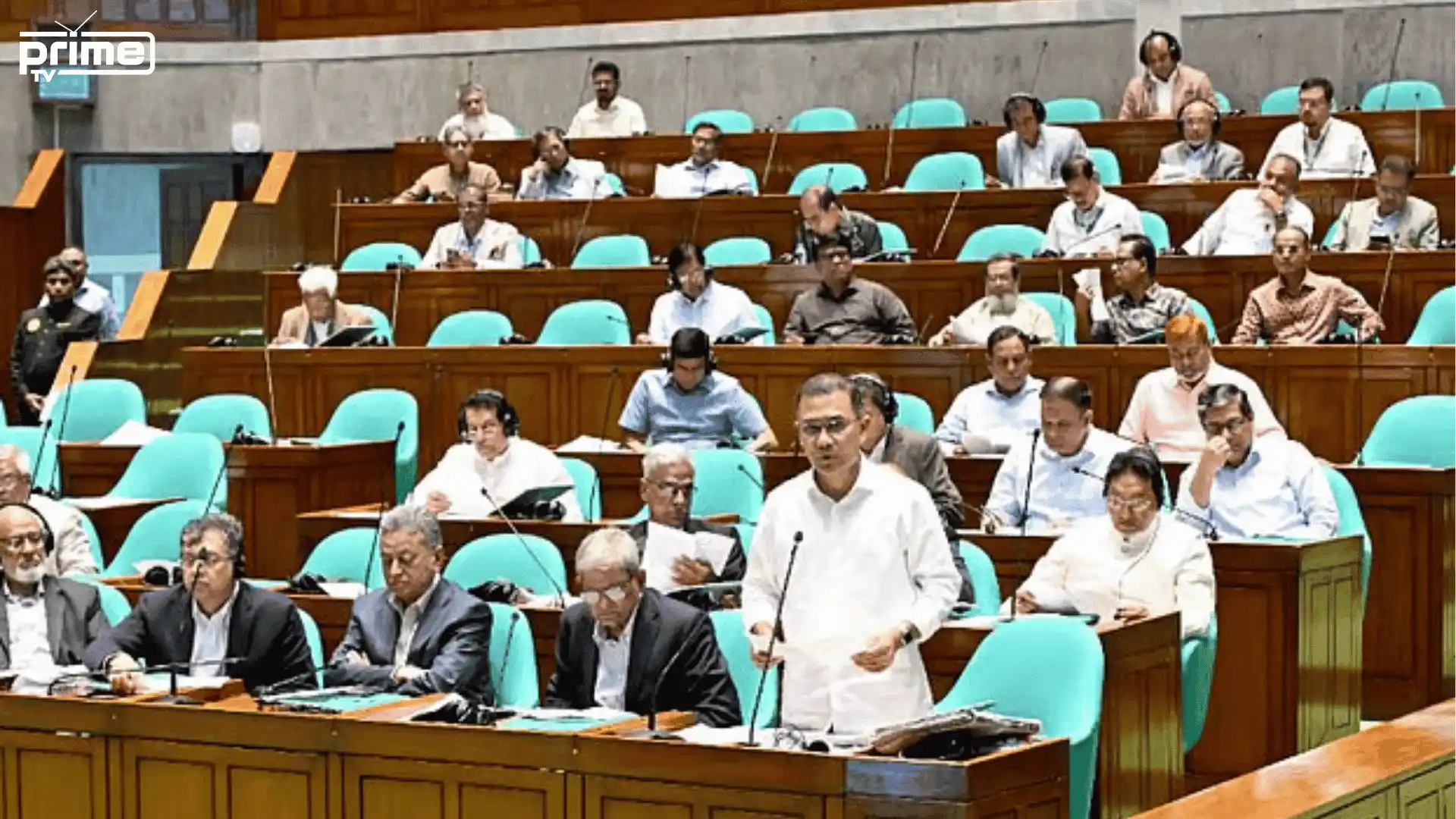 সরকার ৫ লাখ কর্মচারী নিয়োগ দেবে, জনপ্রশাসনে ২৮৭৯ জন নিয়োগে কার্যক্রম চলছে: প্রধানমন্ত্রী