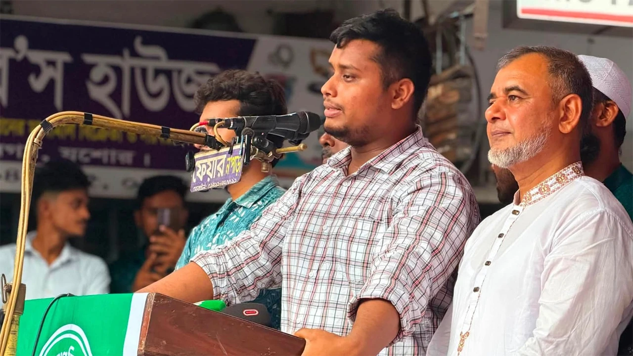 এনসিপিকে সমর্থন দিন, আমরা প্রতারণা করব না: হাসনাত আব্দুল্লাহ