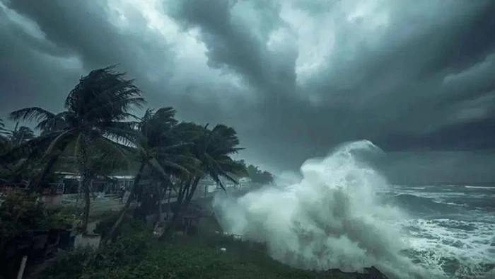 দুপুরের মধ্যে ৫ অঞ্চলে ৬০ কিমি বেগে ঝড়ের শঙ্কা