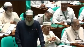 সংসদ কক্ষে প্রবেশে মাথা ঝুঁকিয়ে অভিবাদন রীতিতে আপত্তি জামায়াত এমপির