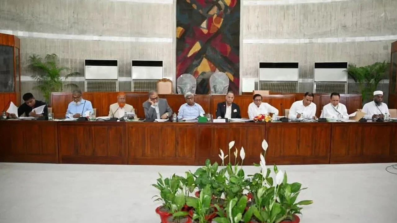 জ্বালানি পরিস্থিতি মোকাবেলায় সংসদীয় বিশেষ কমিটির বৈঠক অনুষ্ঠিত