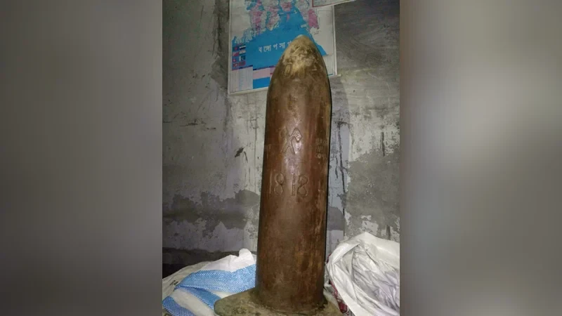 সাতক্ষীরায় সীমানা পিলার উদ্ধার, সন্দেহে ৪ জন আটক