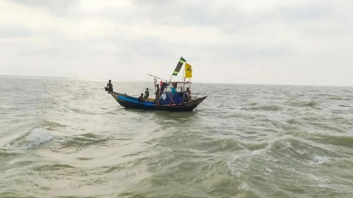 বাবার খাবার দিতে গিয়ে মেঘনায় নিখোঁজ ছেলে