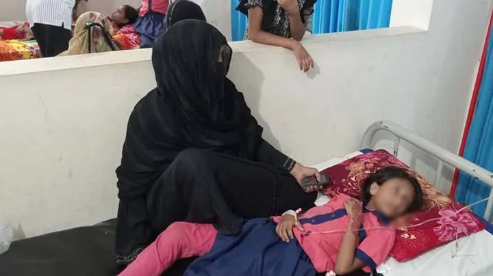 স্কুল ফিডিংয়ের ডিম খেয়ে ১১ শিক্ষার্থী অসুস্থ